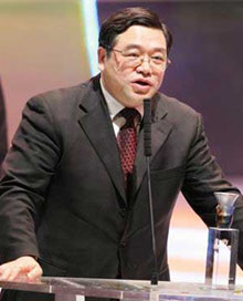 关于高等教育亟待新一轮改革的专科毕业论文范文